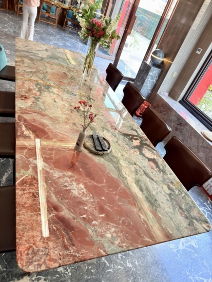 4 seansons pink marble table
