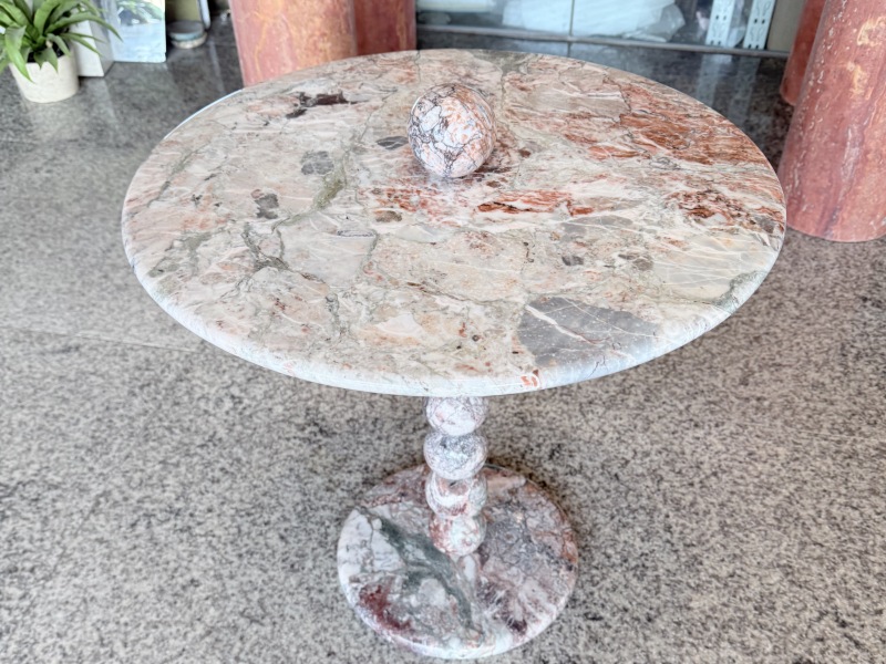 4 Seasons Pink Gourd-String Table